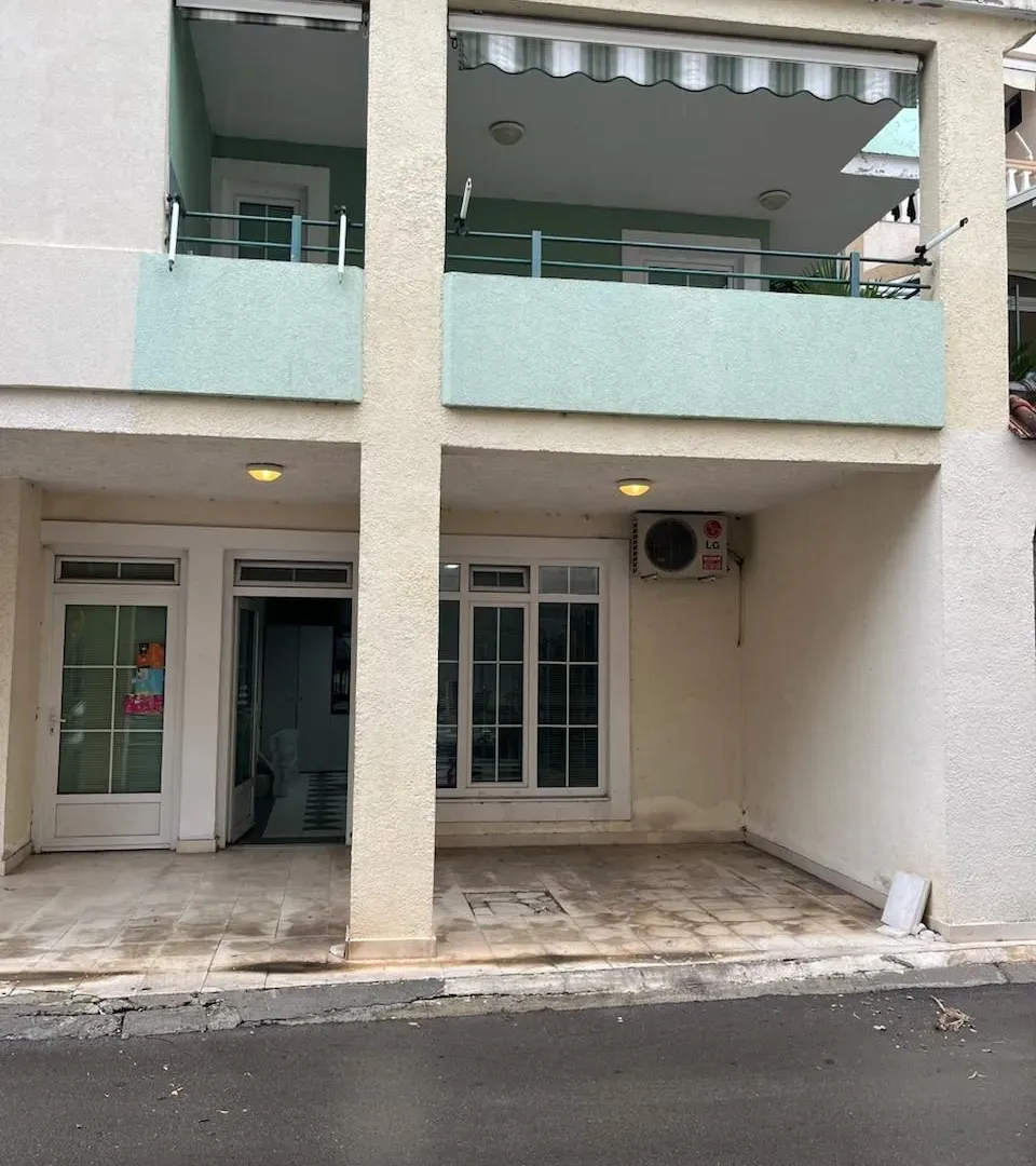 Sale, office space, 65m², Rafailovići, Budva