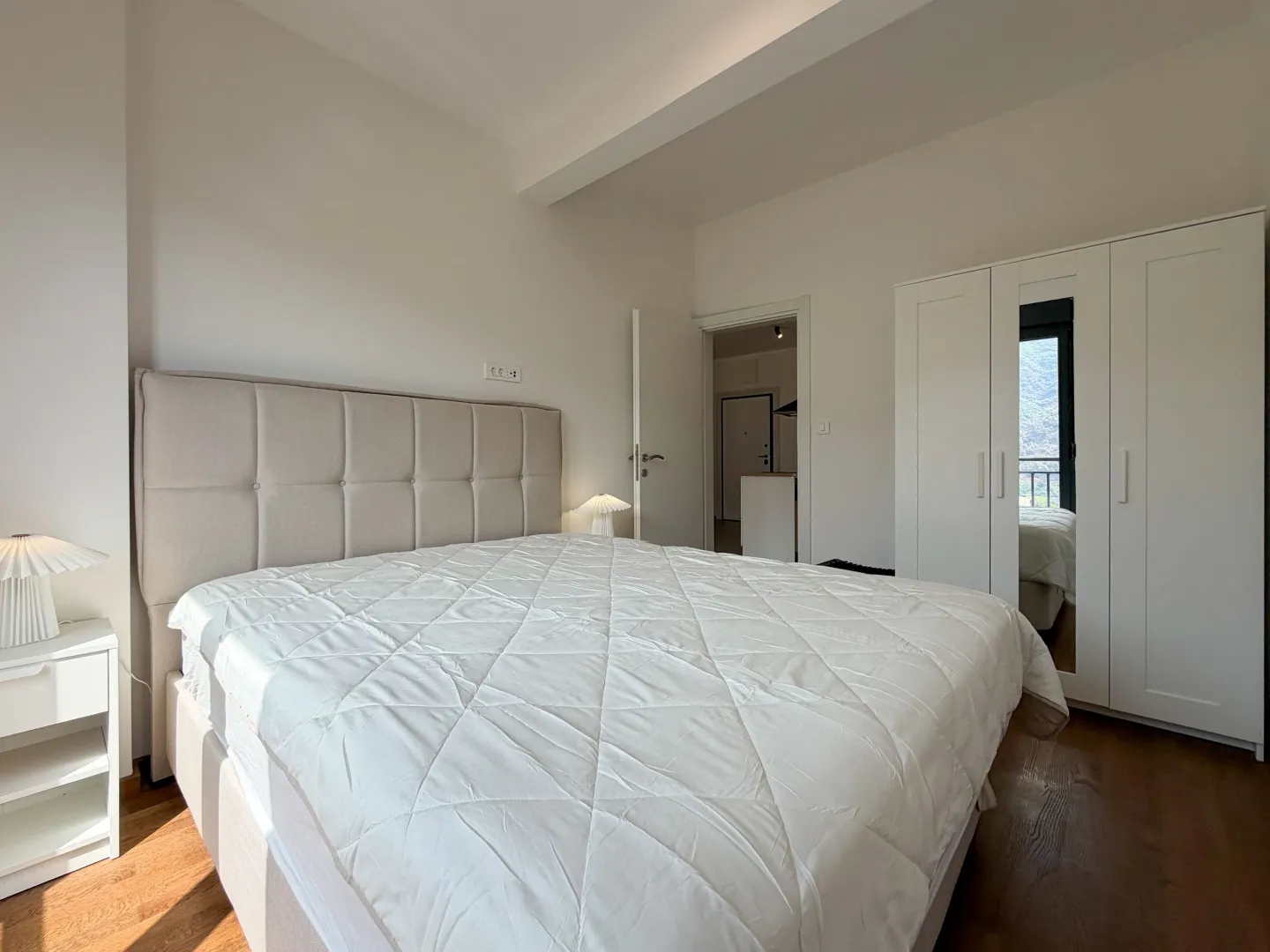 Rent, one bedroom apartment, 47m², Dobrota, Kotor