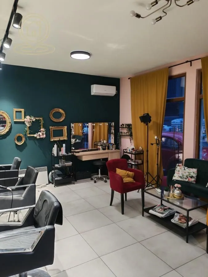 Prodaja, poslovni prostor, 38m², Erdoglija, Kragujevac