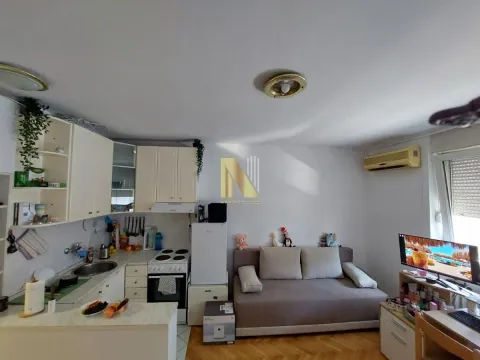 Rent, studio apartment, 24m², Centar, Novi Sad - image 2