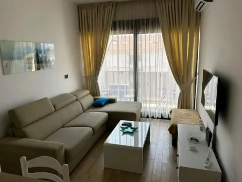 Izdavanje, garsonjera, 35m², Bar, Crna Gora - image 1