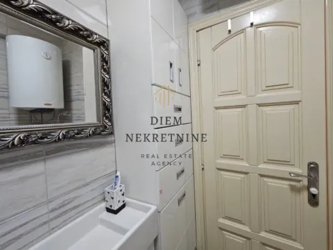 Prodaja, jednosoban stan, 62m², Centar, Bar - image 5