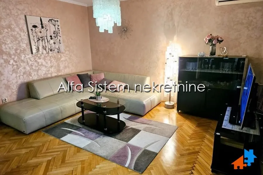Rent, three bedroom apartment, 87m², Slavija, Vračar Sve Podlokacije