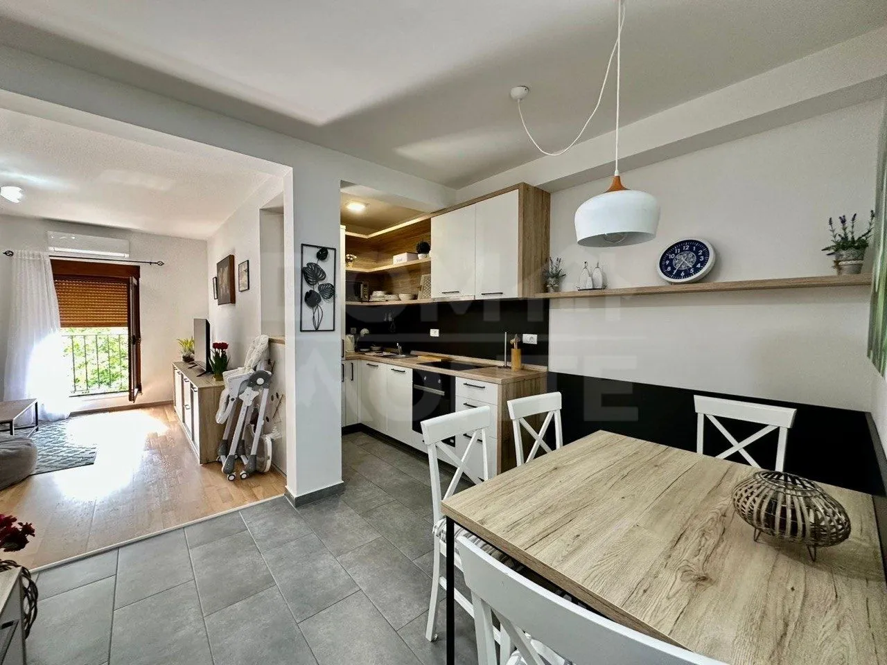 Rent, one bedroom apartment, 45m², Tivat, Crna Gora