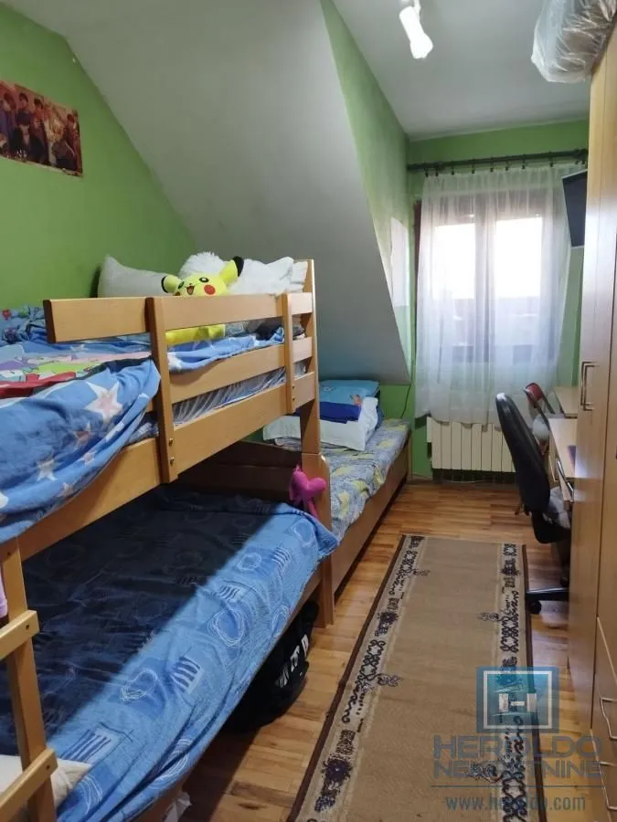 Prodaja, trosoban stan, 77m², Pijaca, Jagodina