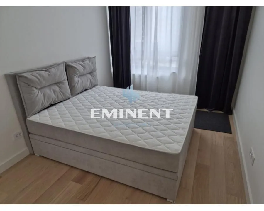 Rent, four bedroom apartment, 120m², Savski Venac, Beograd