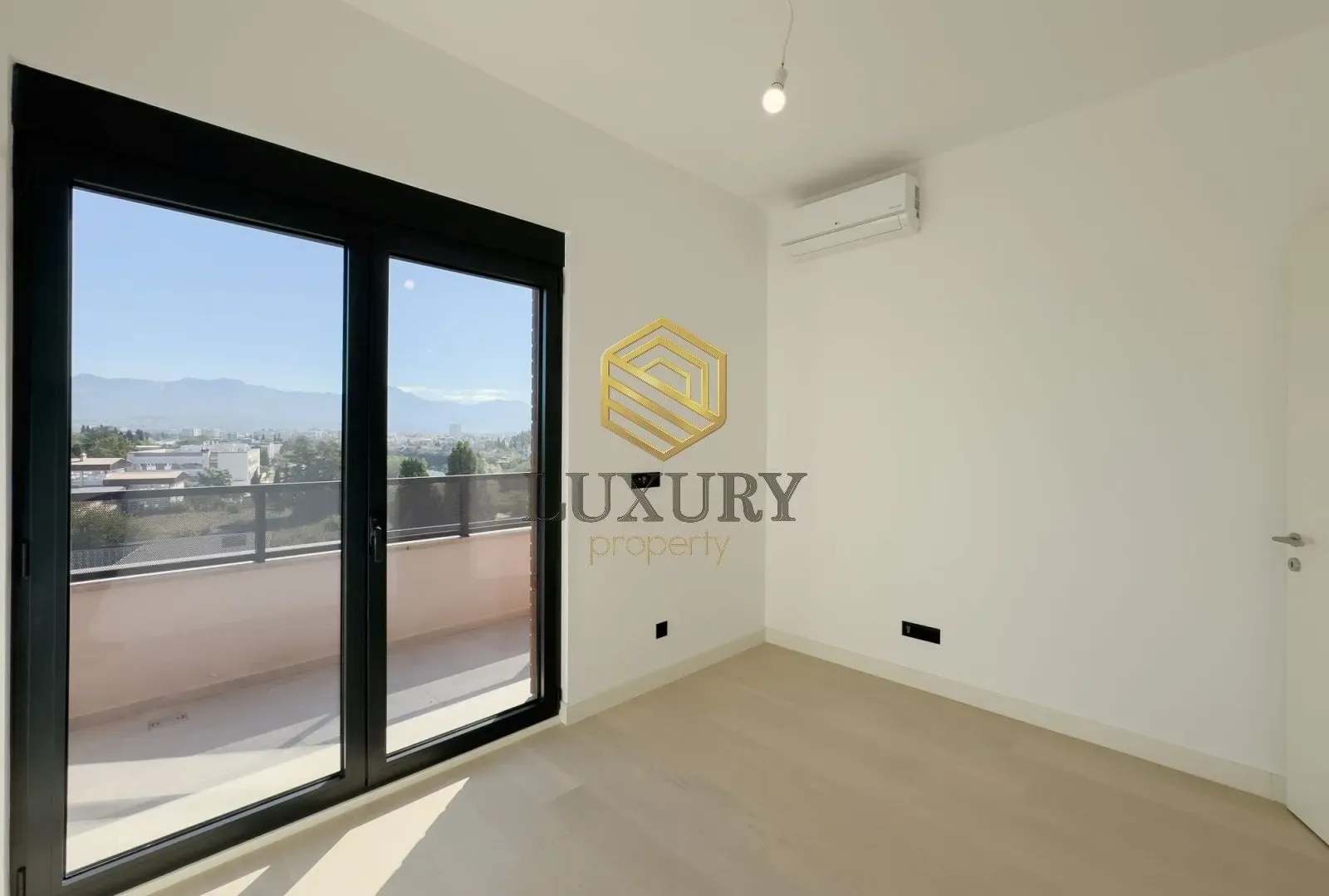 Sale, three bedroom apartment, 155m², Preko Morače, Podgorica