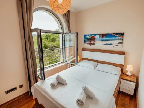 Prodaja, dvosoban stan, 62m², Đuraševići, Tivat - image 18