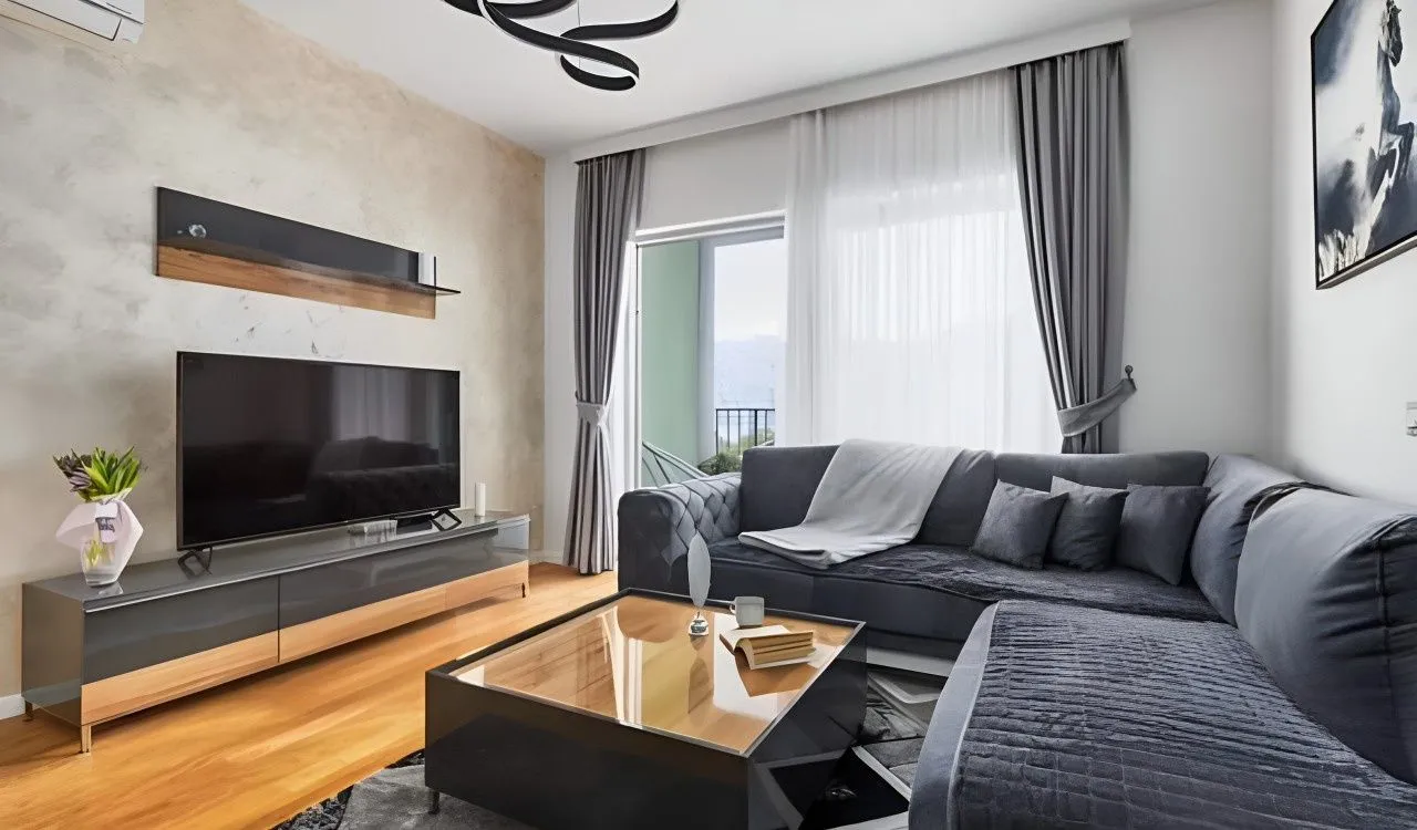 Prodaja, dvosoban stan, 74m², Dobrota, Kotor