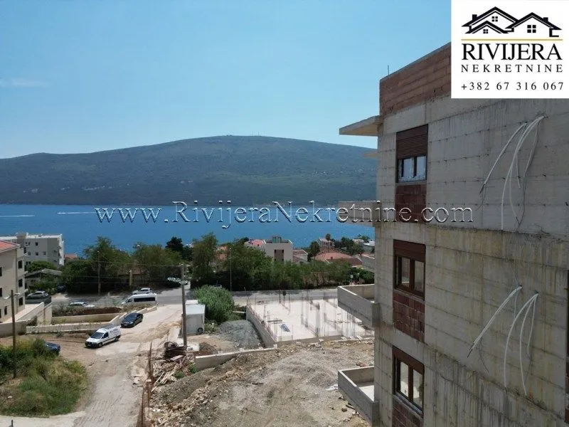 Prodaja, dvosoban stan, 57m², Baošići, Herceg Novi