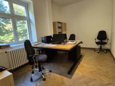Izdavanje, poslovni prostor, 70m², Autokomanda, Voždovac Sve Podlokacije - image 5