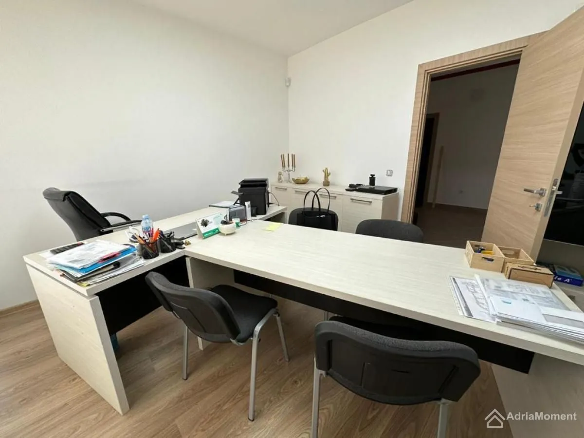 Sale, office space, 127m², Bečići, Budva