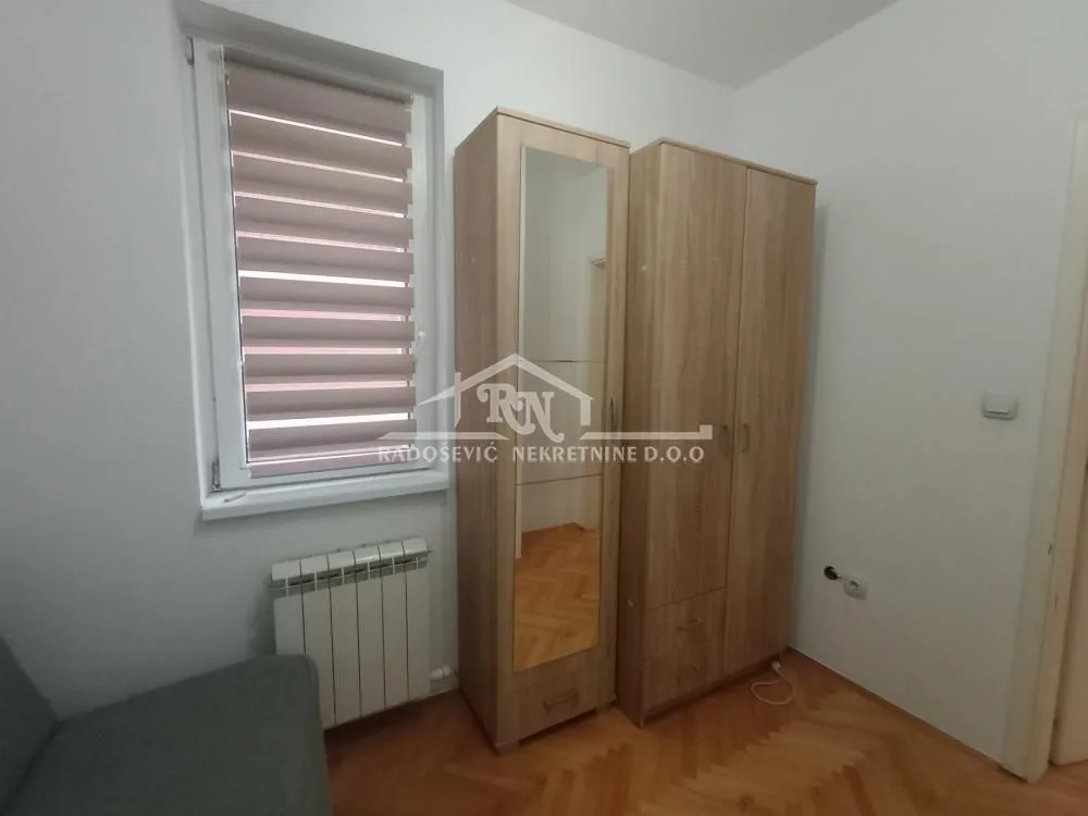 Rent, one bedroom apartment, 33m², Petlovo Brdo, Beograd