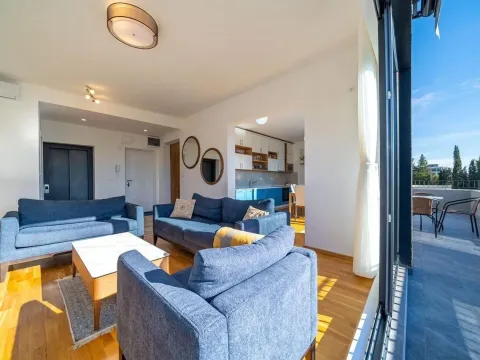Prodaja, trosoban stan, 129m², Donja Lastva, Tivat - image 1
