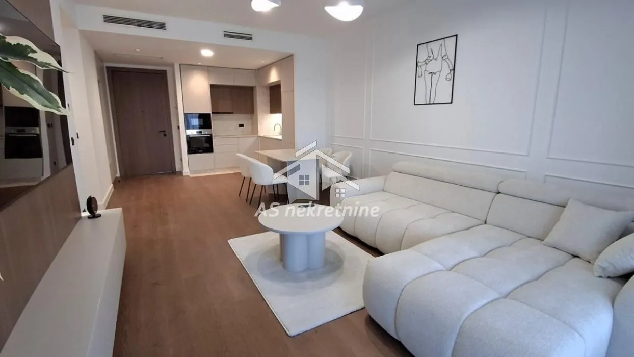 Izdavanje, dvosoban stan, 70m², Savski Venac, Beograd