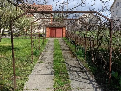 Sale, house, 300m², Sremčica, Beograd - image 14