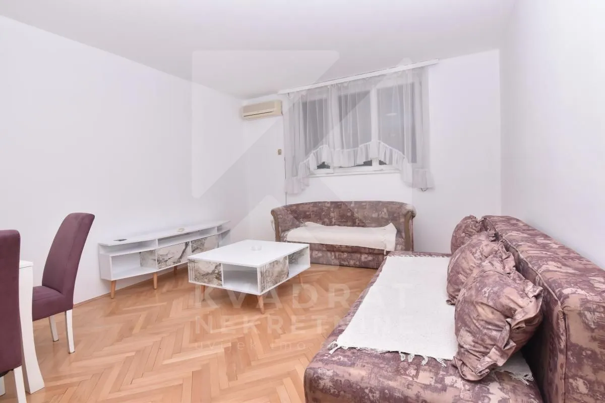 Izdavanje, dvosoban stan, 65m², Zabjelo, Podgorica