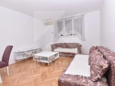 Izdavanje, dvosoban stan, 65m², Zabjelo, Podgorica - image 1