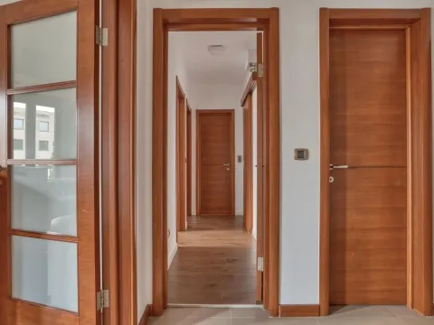 Izdavanje, dvosoban stan, 90m², Centar, Podgorica - image 14