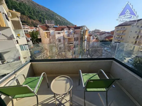 Rent, one bedroom apartment, 35m², Podkošljun, Budva - image 4