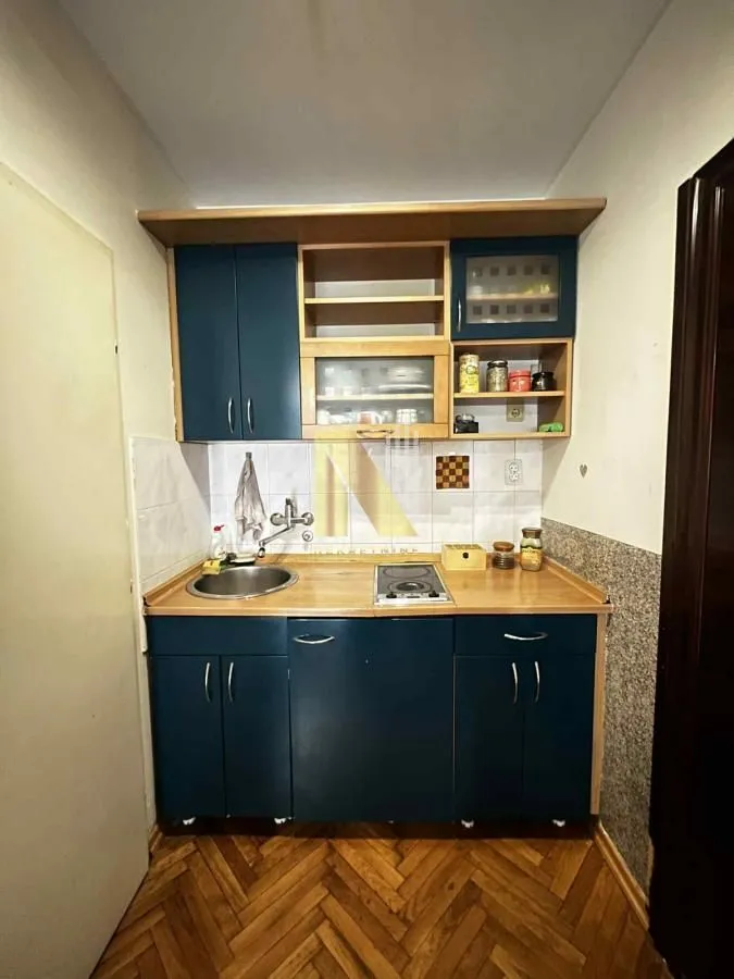 Izdavanje, garsonjera, 29m², Grbavica, Novi Sad Sve Podlokacije