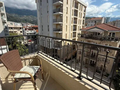 Rent, two bedroom apartment, 74m², Centar, Budva - image 4