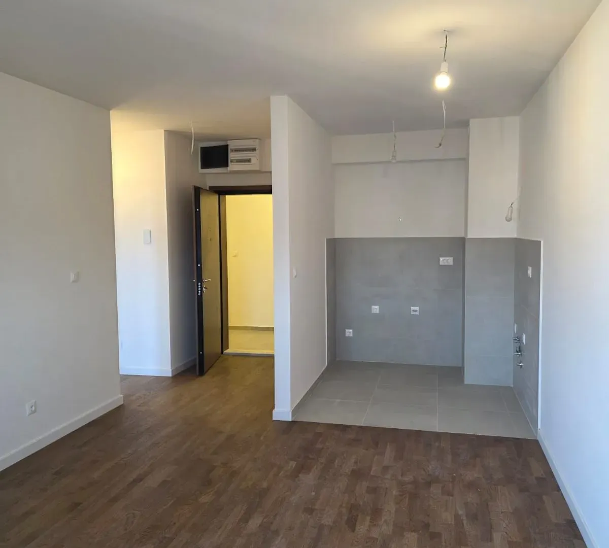 Prodaja, jednosoban stan, 45m², Stari Aerodrom, Podgorica