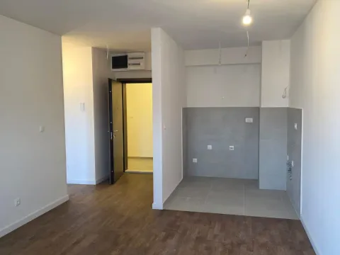 Stan in Stari Aerodrom