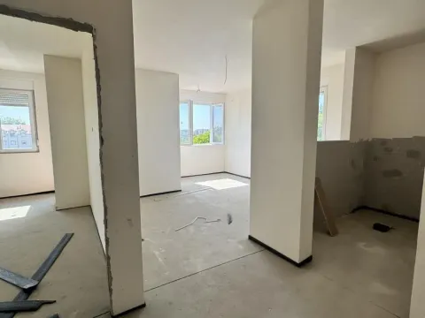 Prodaja, dvosoban stan, 48m², Centar, Stara Pazova - image 2