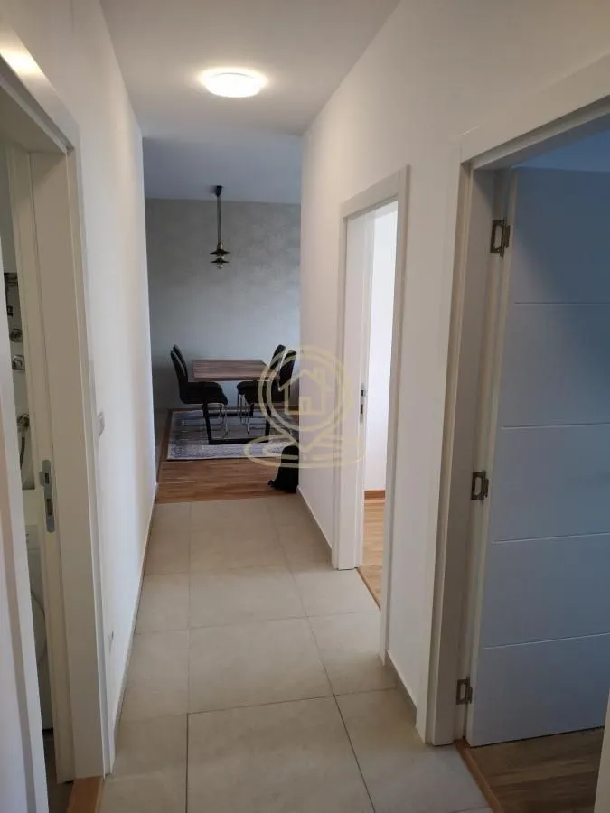 Izdavanje, trosoban stan, 57m², Kej, Novi Sad Sve Podlokacije