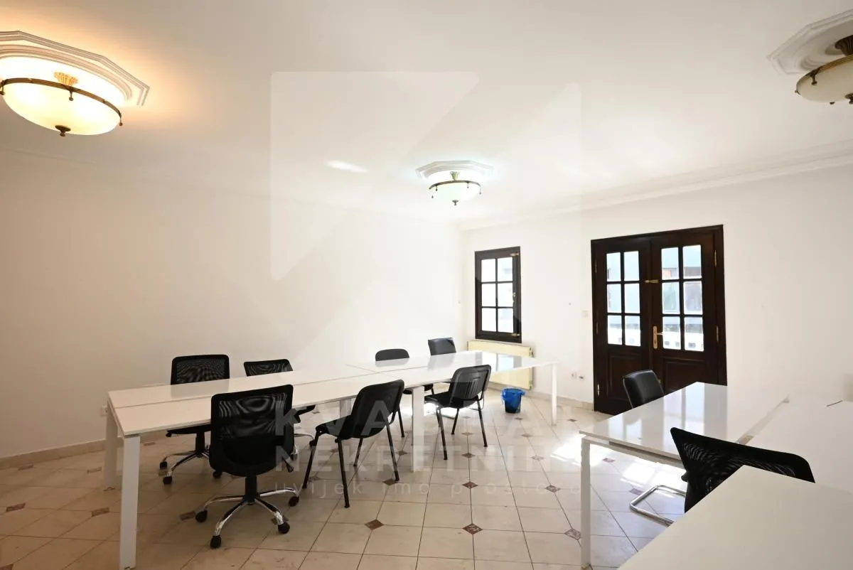 Rent, office space, 150m², Centar, Podgorica
