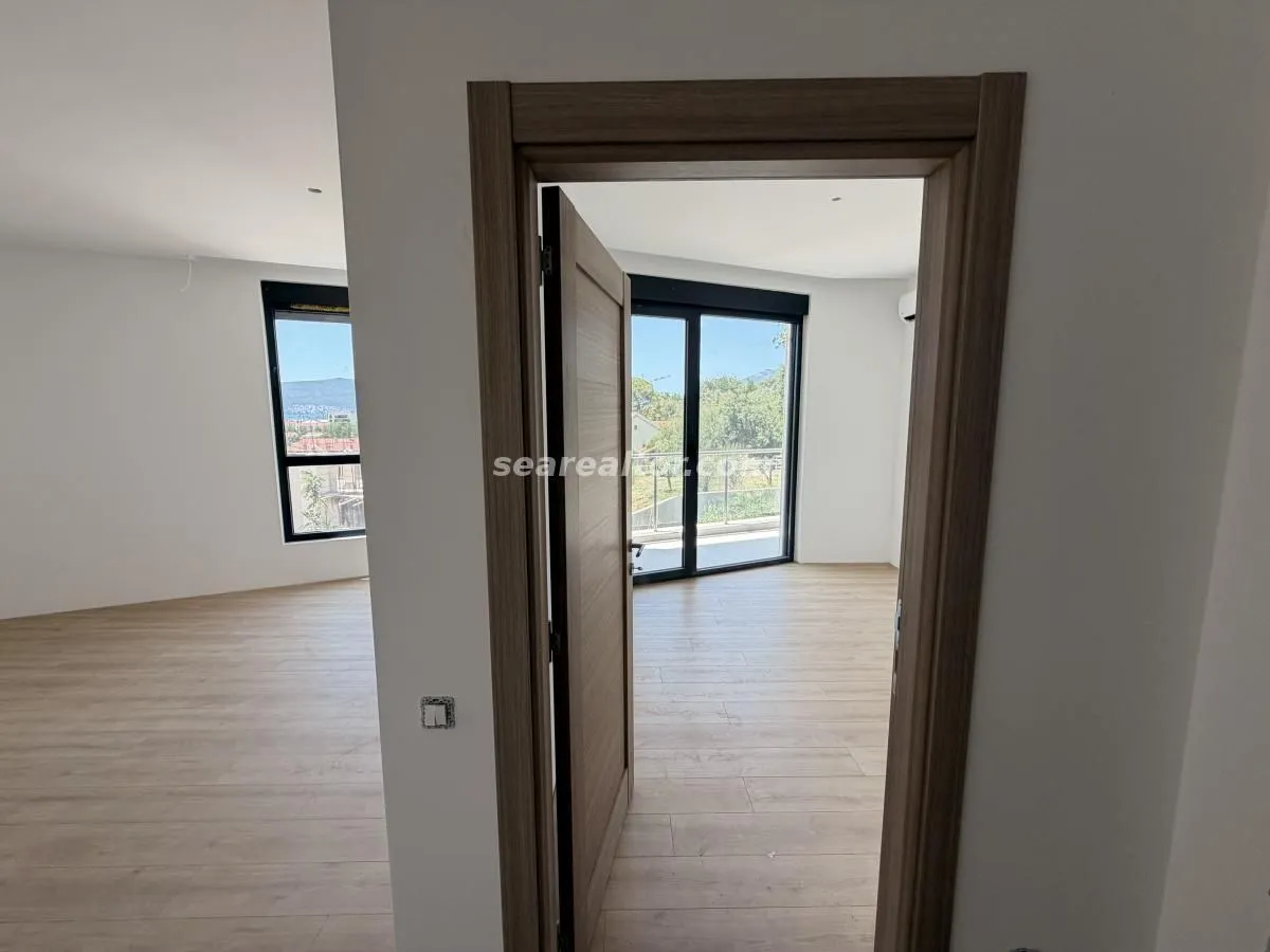 Prodaja, dvosoban stan, 90m², Donja Lastva, Tivat
