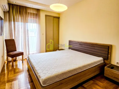 Izdavanje, trosoban stan, 95m², Momišići, Podgorica - image 9