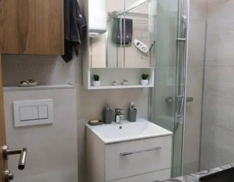 Rent, two bedroom apartment, 77m², Blok 5, Podgorica - image 6