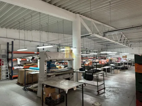 Izdavanje, poslovni prostor, 5546m², Ruma, Srbija - image 24