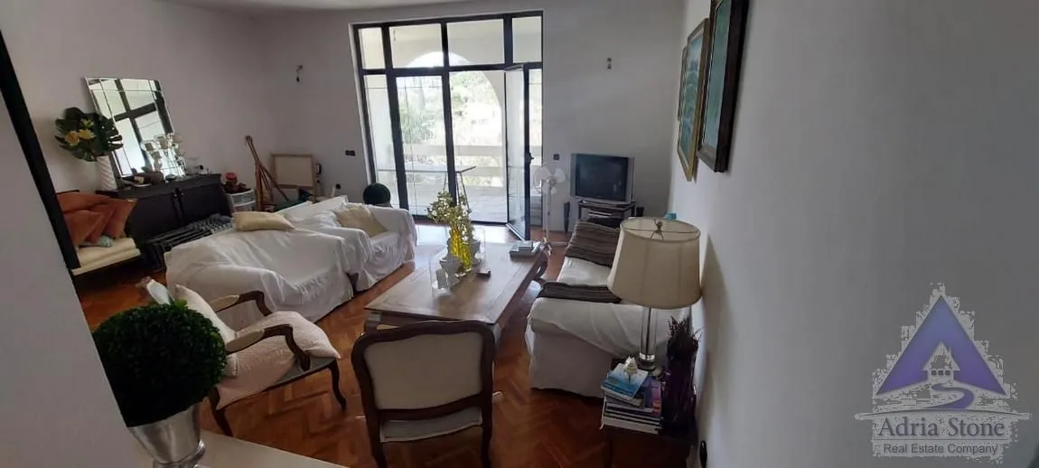 Prodaja, kuća, 225m², Seljanovo, Tivat