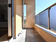 Izdavanje, četvorosoban stan, 140m², Centar, Podgorica - image 22