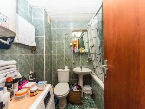 Prodaja, jednosoban stan, 45m², Stari Aerodrom, Podgorica - image 5