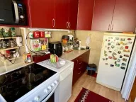 Sale, three bedroom apartment, 77m², Dom zdravlja, Niš - image 10
