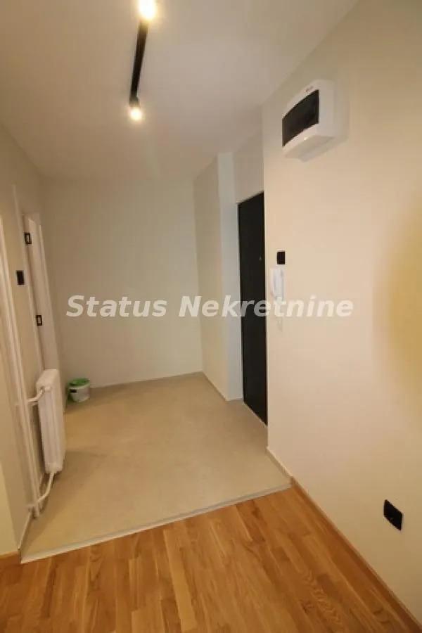 Prodaja, jednosoban stan, 38m², Novo naselje, Novi Sad