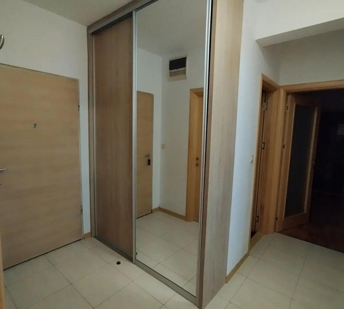 Rent, apartment, 100m², Blok 6, Podgorica