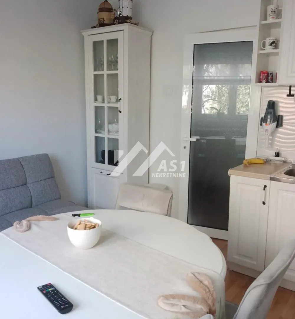 Prodaja, jednosoban stan, 35m², Detelinara, Novi Sad Sve Podlokacije