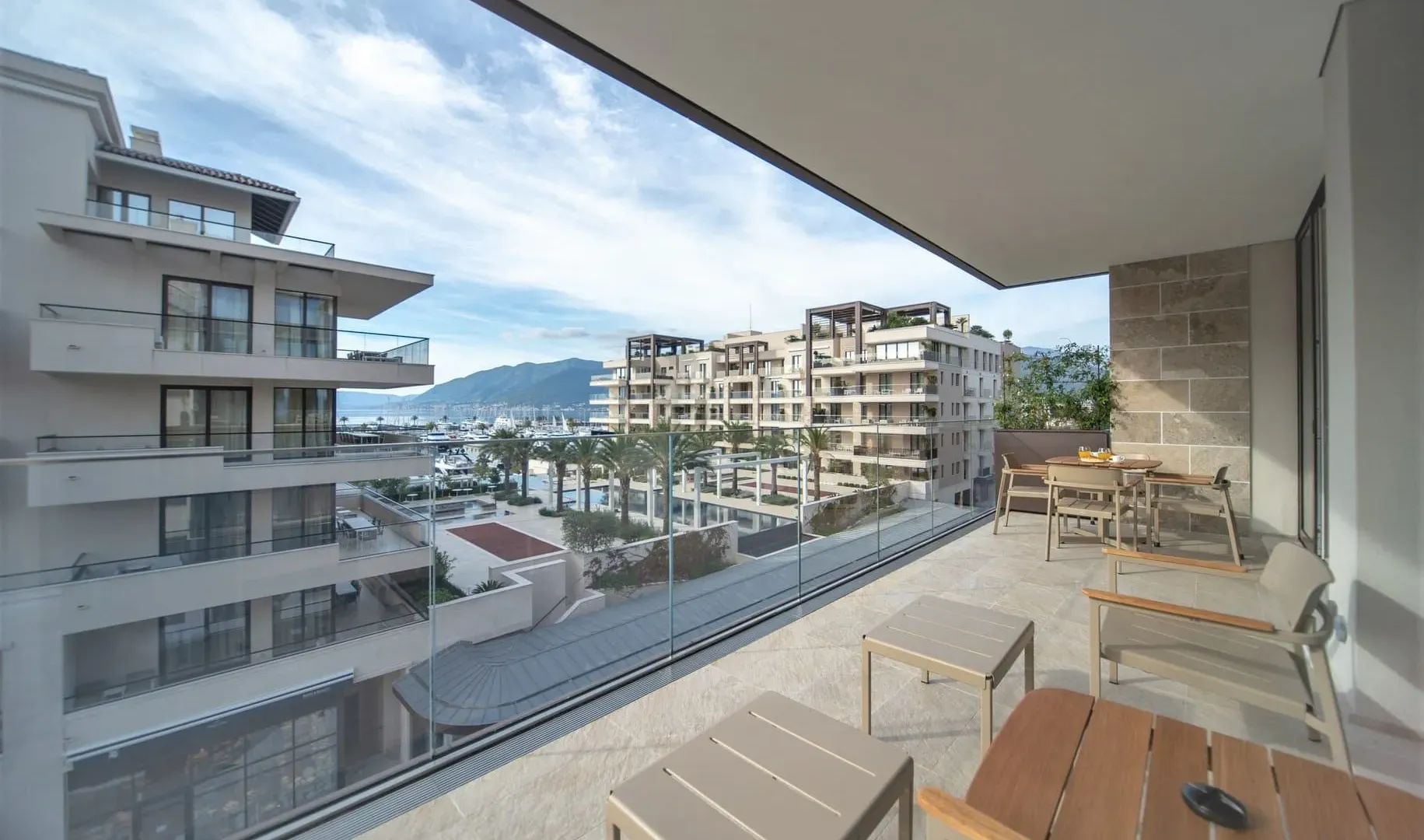Rent, one bedroom apartment, 81m², Porto Montenegro, Tivat