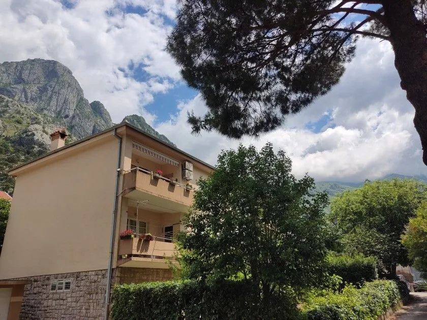 Prodaja, stan, 80m², Kotor, Crna Gora