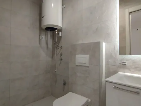 Izdavanje, stan, 45m², Stari Aerodrom, Podgorica - image 7