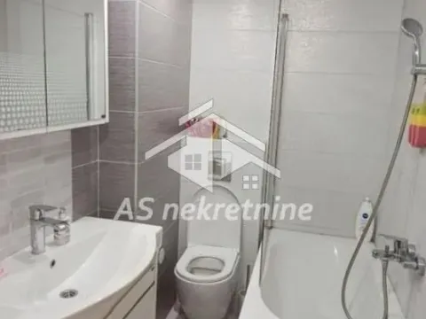 Izdavanje, trosoban stan, 75m², Banovo Brdo, Beograd - image 17
