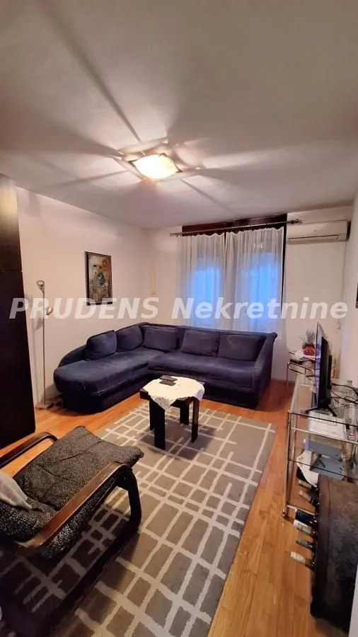 Prodaja, četvorosoban stan, 109m², Crveni Krst, Beograd