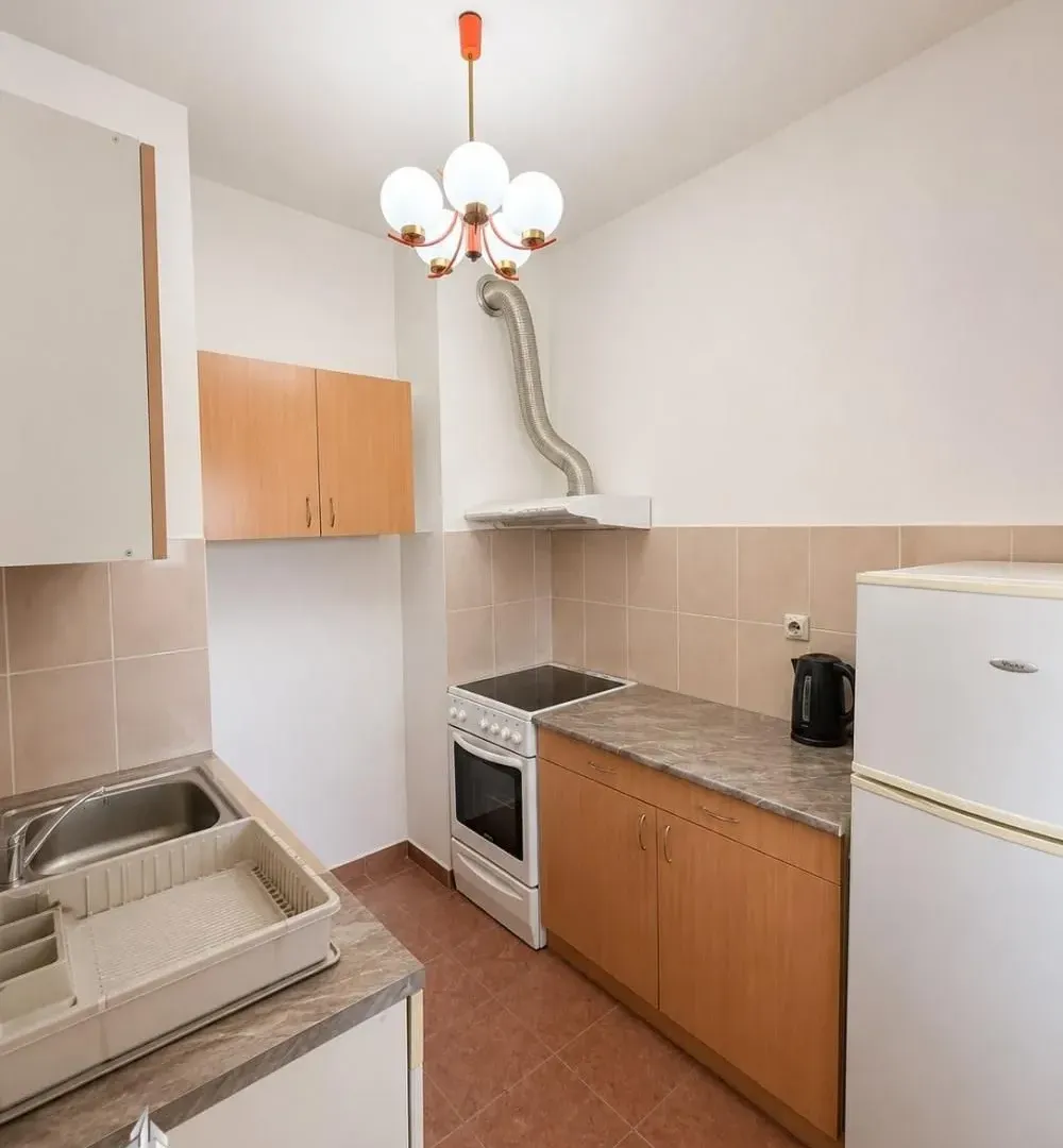 Izdavanje, dvosoban stan, 51m², Novi Beograd Blok 22, Novi Beograd Sve Podlokacije
