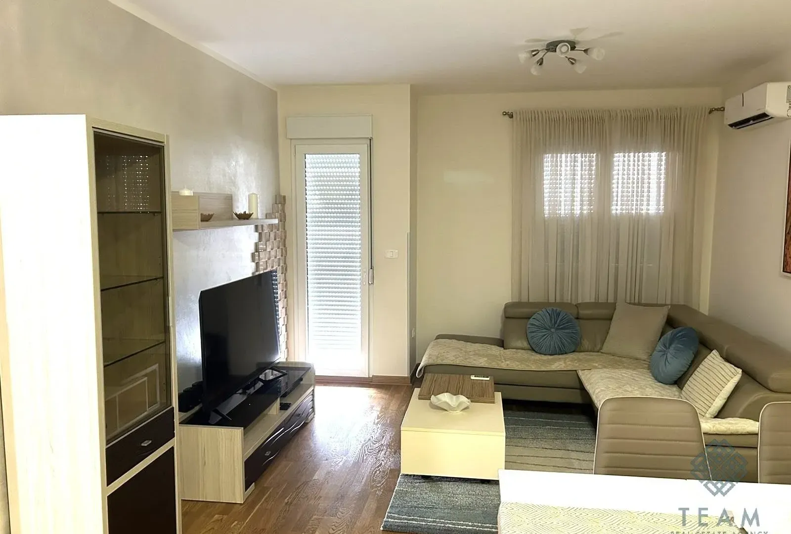 Izdavanje, dvosoban stan, 64m², City Kvart, Podgorica