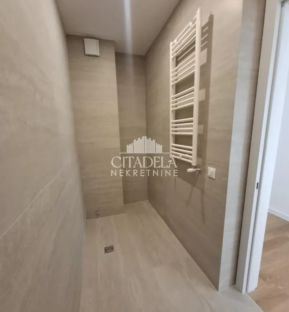 Sale, four bedroom apartment, 175m², Banovo Brdo, Beograd